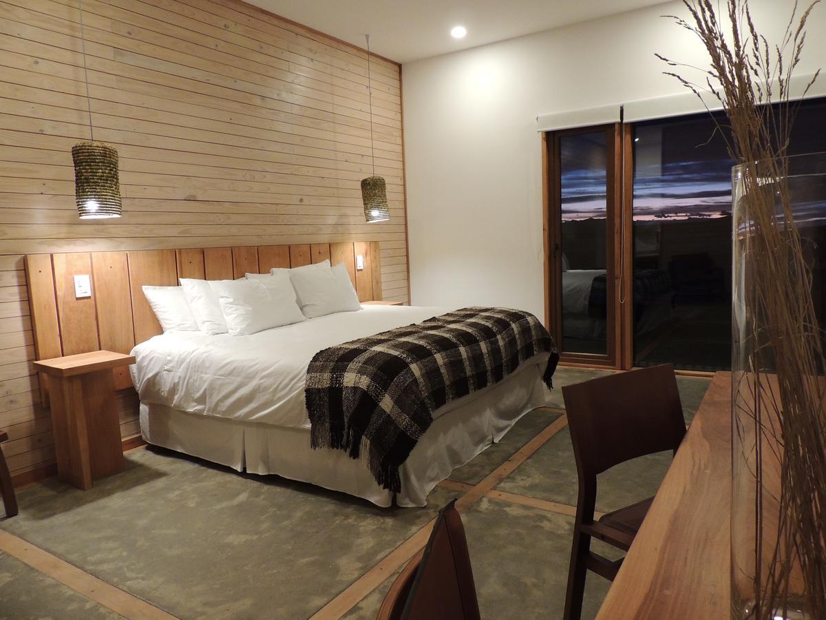 פורטו נטאלס Hotel Simple Patagonia מראה חיצוני תמונה